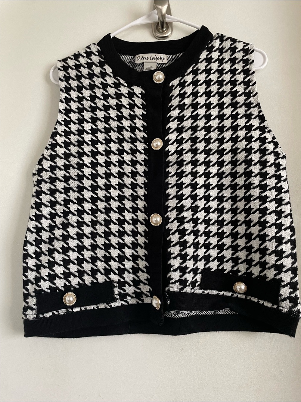 Black & White Houndstooth Knit Vest